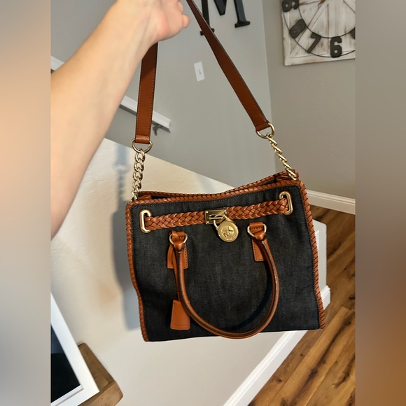 MK Hamilton tote bag in blue denim with cognac leather trim and gold hardware - Picture 7 of 12